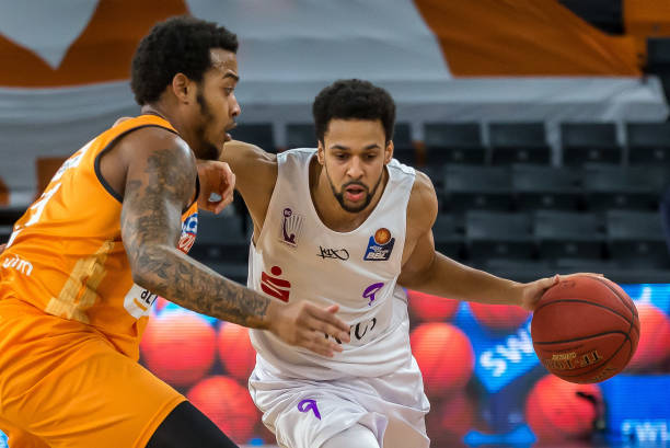 位置保留了 位置保留了