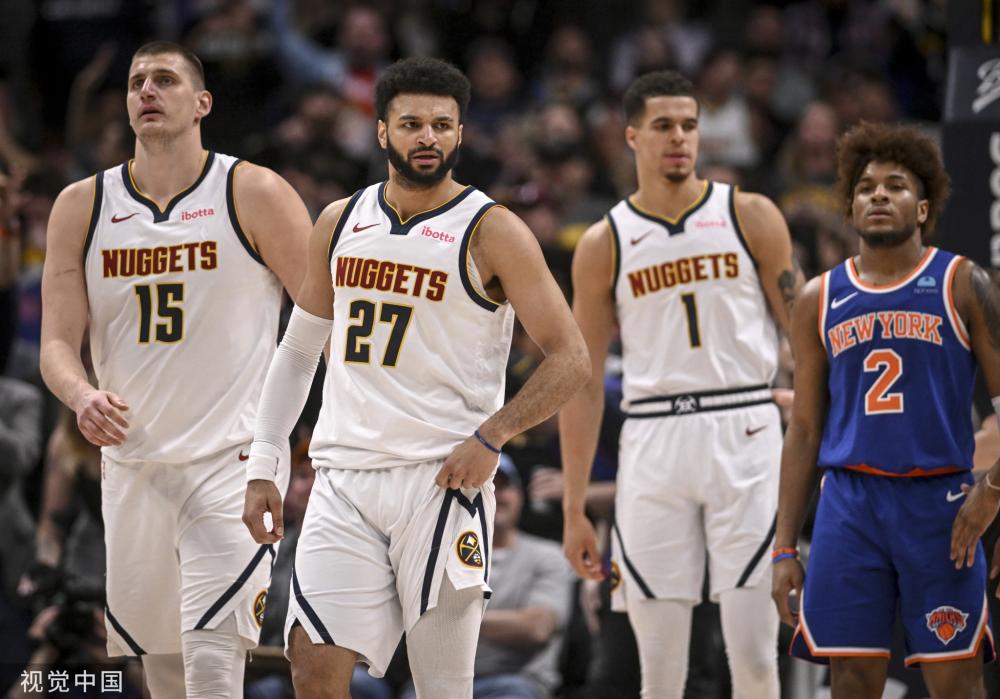 占据主动 占据主动