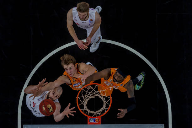 低经济风险 低经济风险